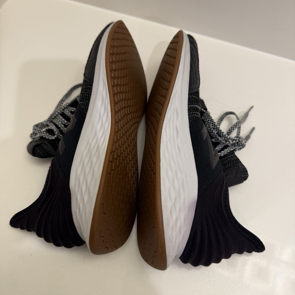 NEW BALANCE Fresh Foam Roav V1 Black/White Knit Size 8 Men - Fits Like Women 9.5 - Picture 7 of 7